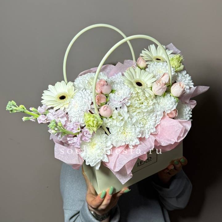 Сумочка "Белый рассвет" в Королёве