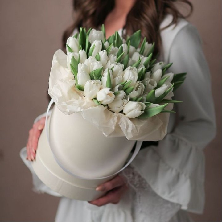 Тюльпаны в цилиндре  в Королёве