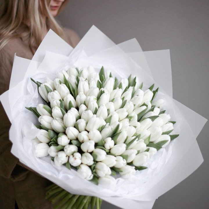 101 белый тюльпан в Королёве
