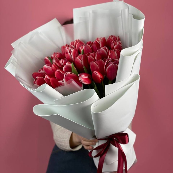 Букет красных тюльпанов в Королёве